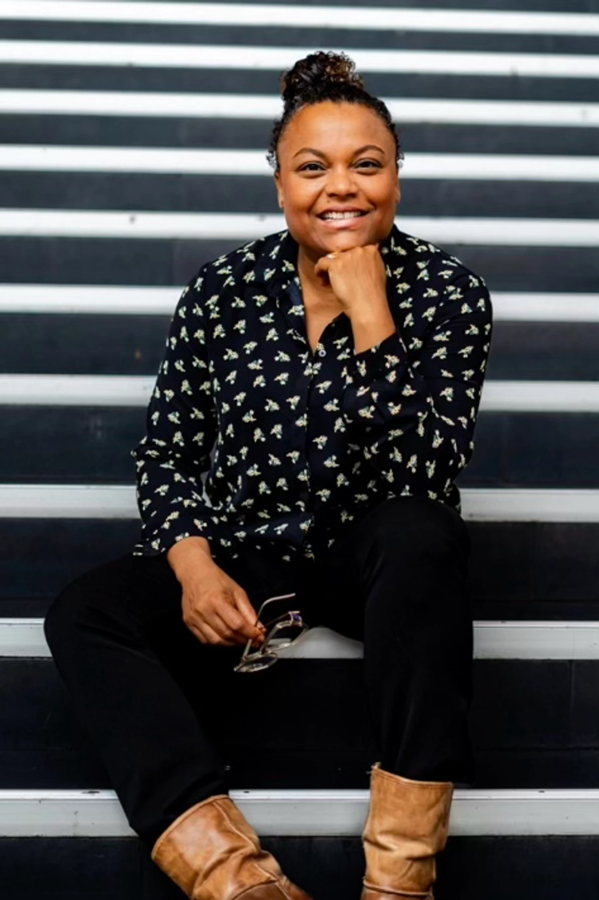 Liza Bruinhart - House of Professions